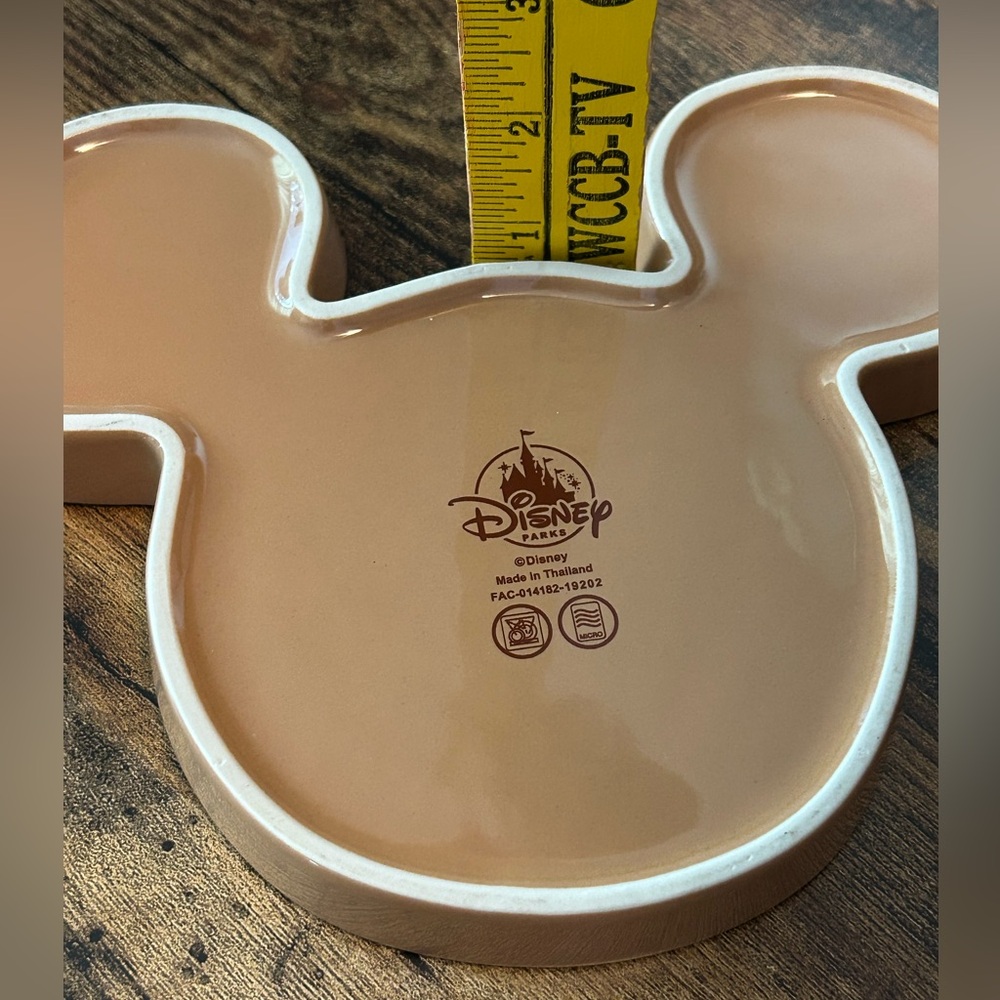Mickey Mouse Shaped Head Gingerbread Face Plate dish Disney Parks ceramic - Picture 7 of 8